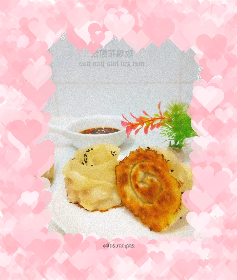 Rose flower fried dumplings