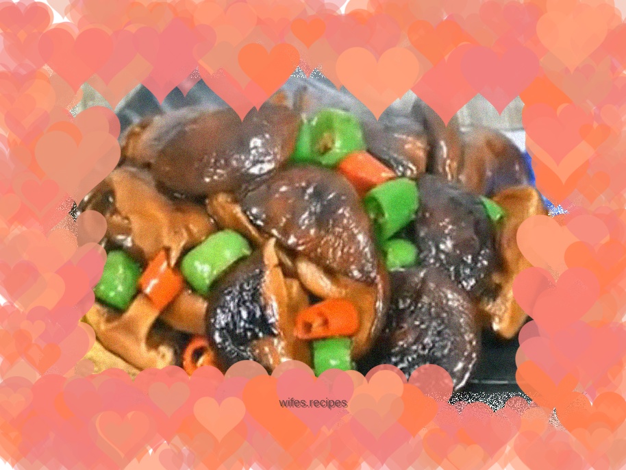 Stir-fried mushrooms