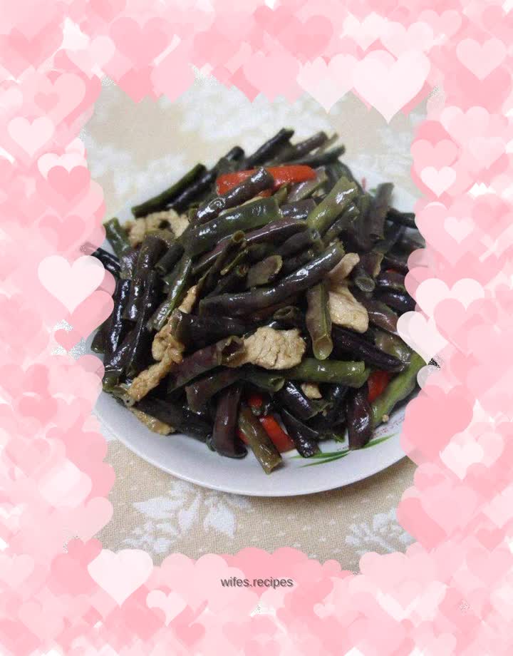 Stir-fried beans with lean meat