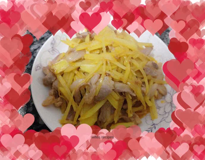 Fried pork with shredded potatoes