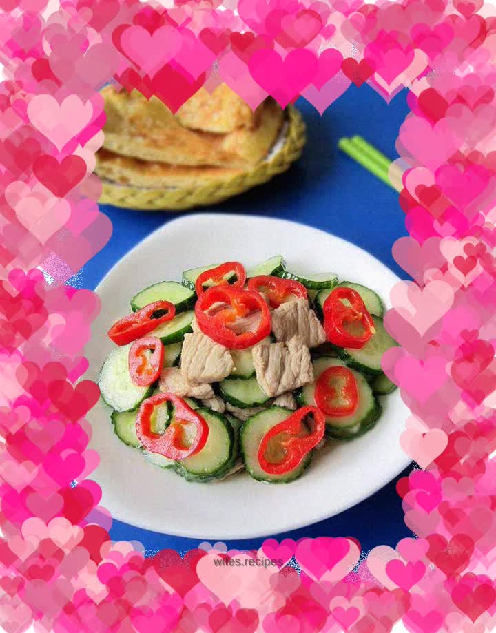 Stir-fried pork slices with cucumber