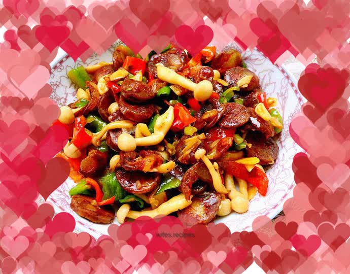 Stir-fried Sausage with Spicy Pepper Mushrooms