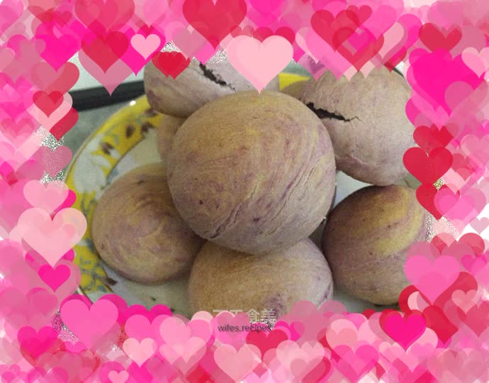 Purple potato and bean paste cake