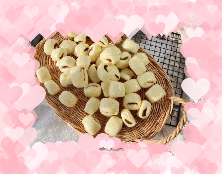 Egg custard mini bean paste roll❗️soft and sweet❤️one bite at a time❤️magic tool for coaxing babies