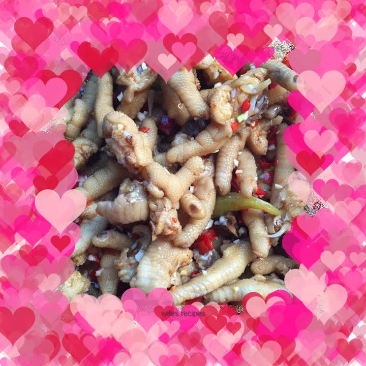 Hot and sour chicken feet