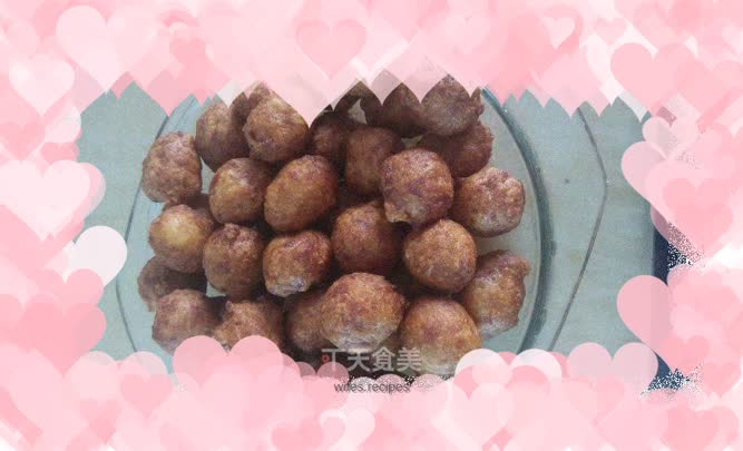 Steamed buns and meatballs