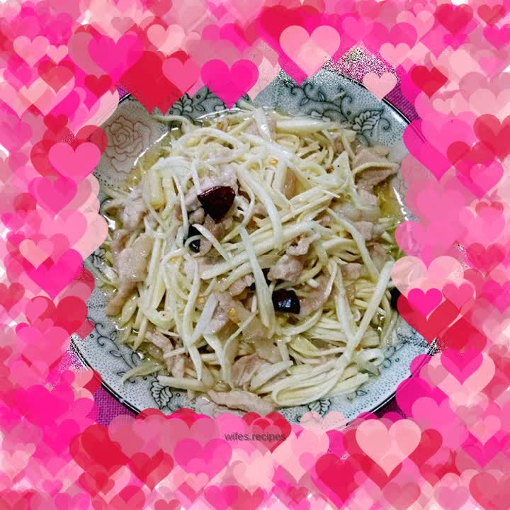 Stir-fried shredded pork with bamboo shoots