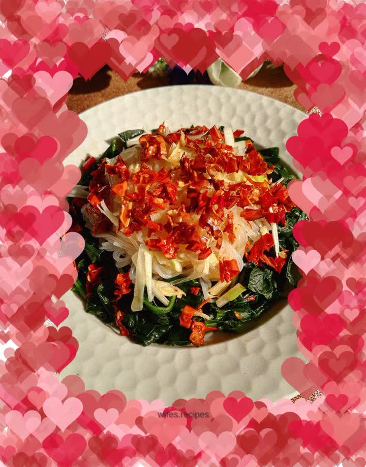 Spinach mixed with vermicelli