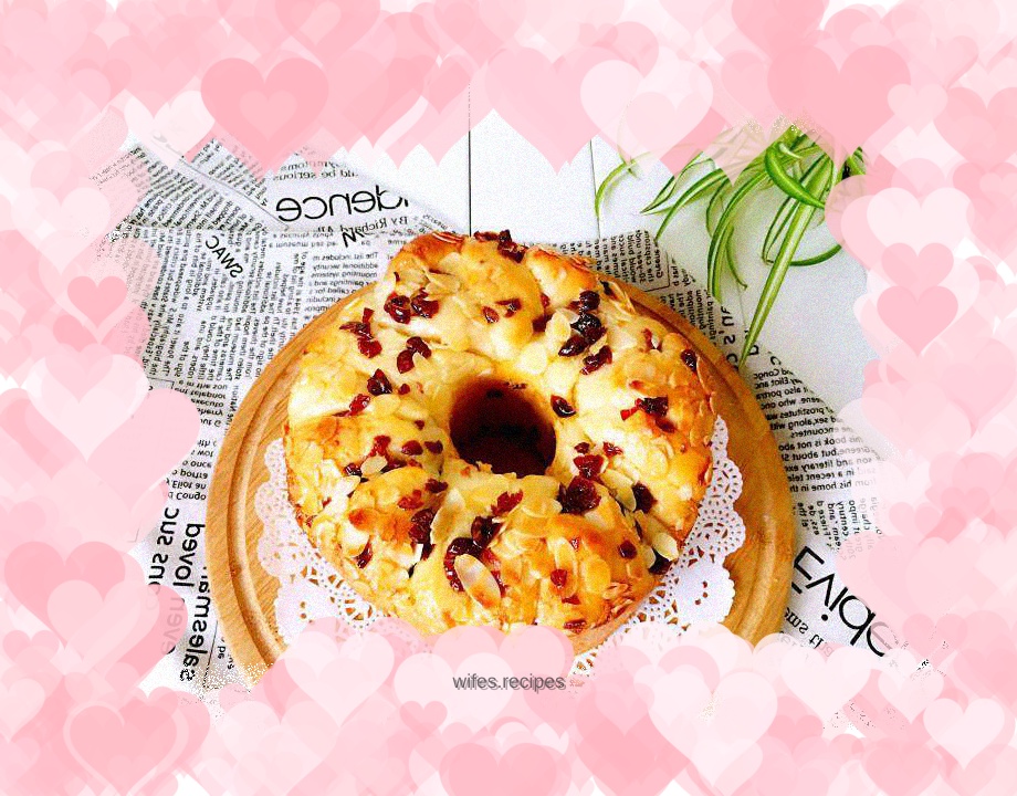 Condensed Milk Cranberry Shredded Buns