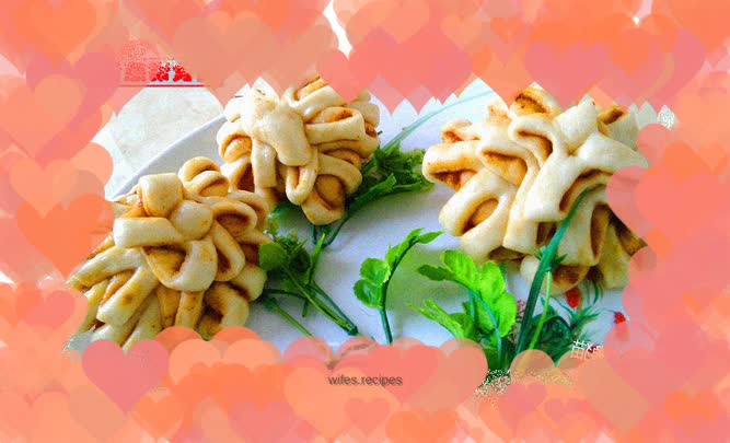 Oyster sauce salt and pepper chrysanthemum roll