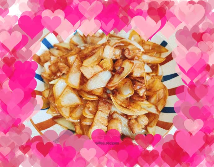 Pork belly and fried onions