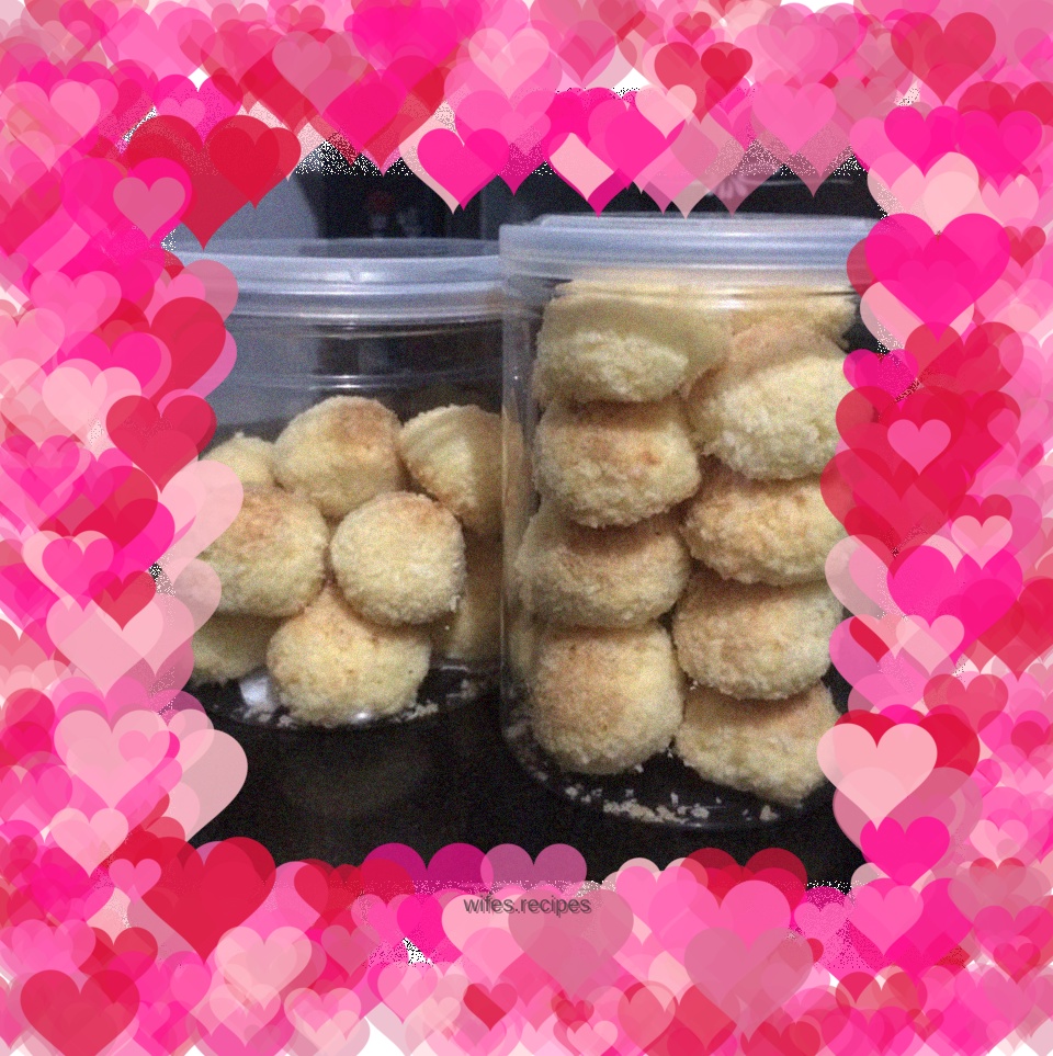 Golden coconut balls