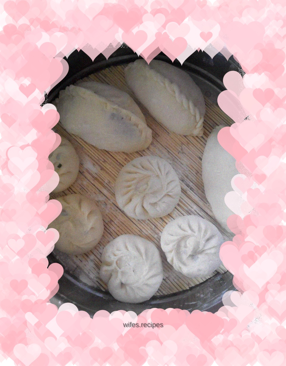 Chive pork buns & chive egg shrimp skin buns