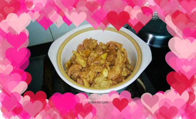 Beef brisket in casserole, fragrant all over the house