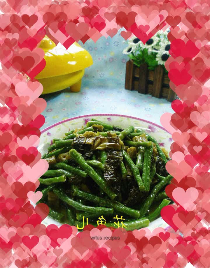 Stir-fried cowpeas with pickled cabbage