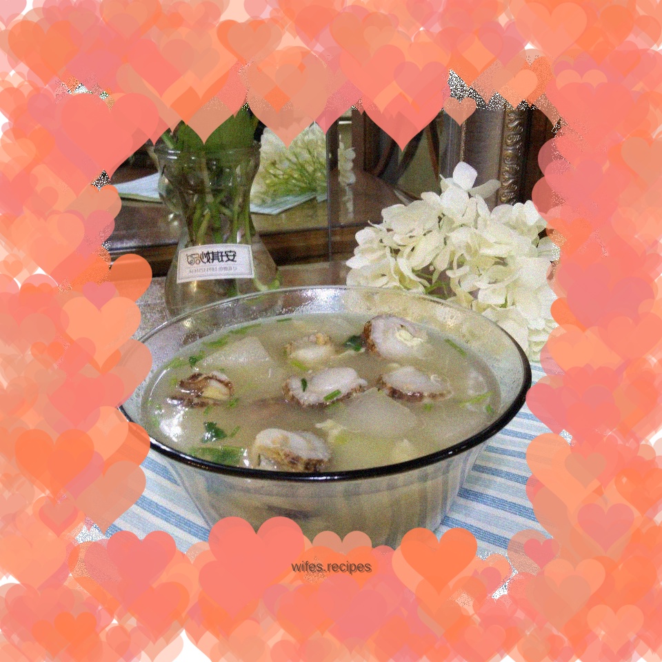 Scallop and winter melon soup