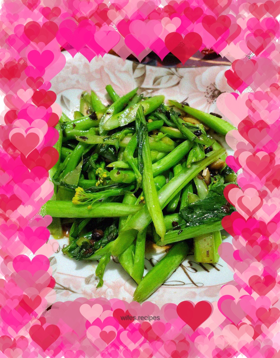 Stir-fried Mustard Hearts with Garlic Black Bean Sauce