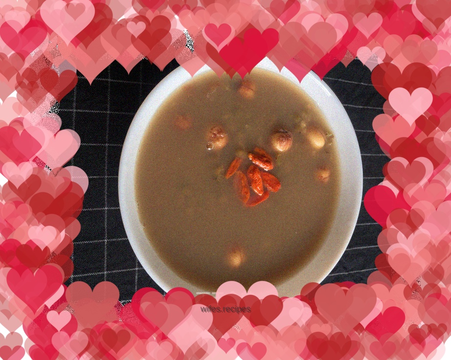 Lotus seed and mung bean paste