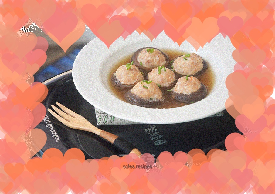 Mushrooms on land and water