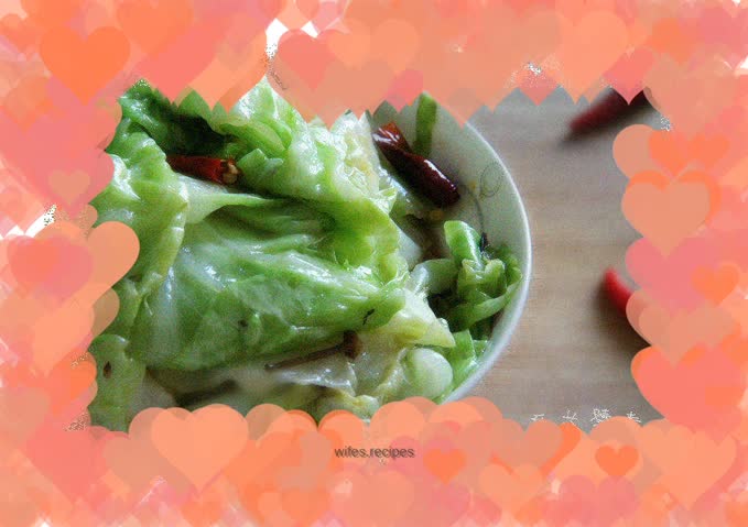Hot and sour shredded cabbage