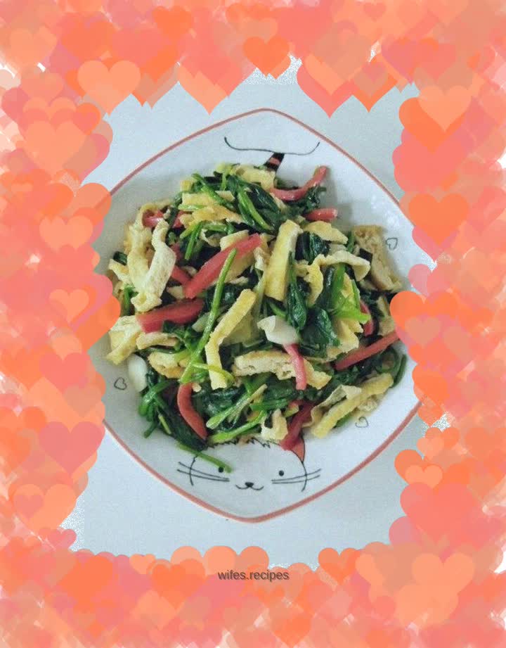 Stir-fried dried tofu with spinach