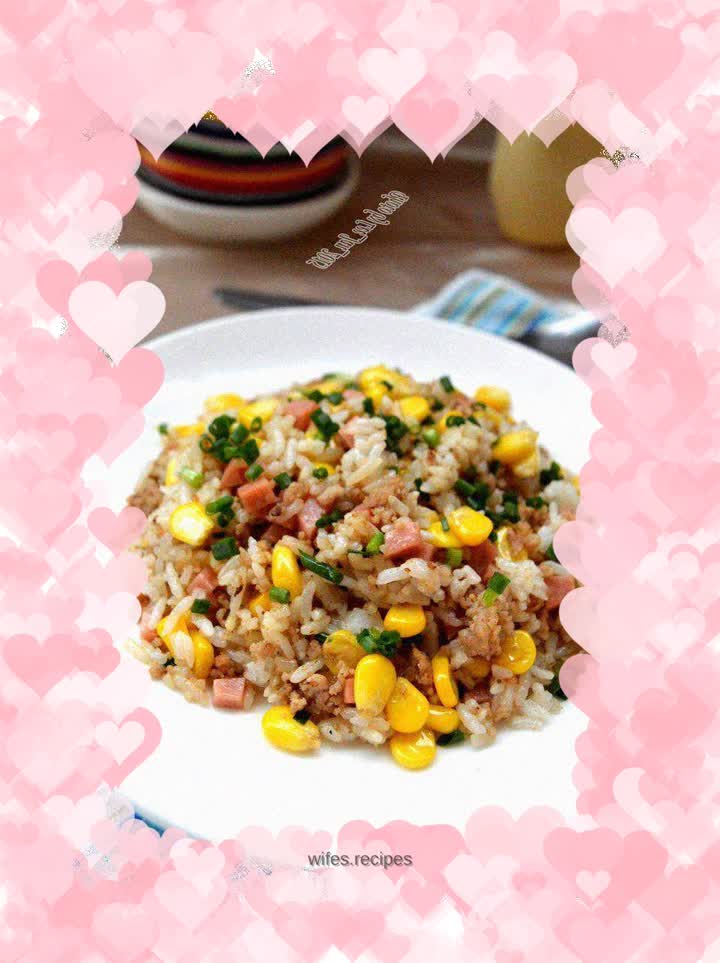 Fried rice with corn salad dressing