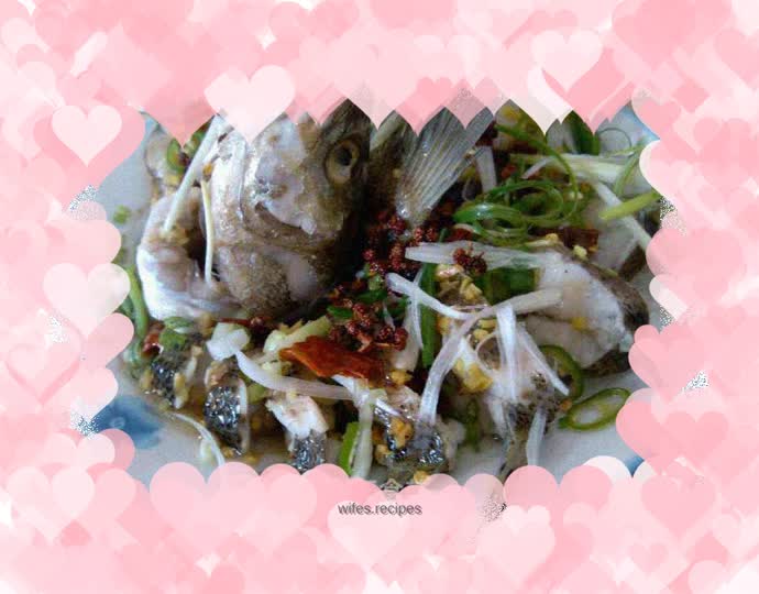 Making steamed seabass for the first time (peacock in full bloom)