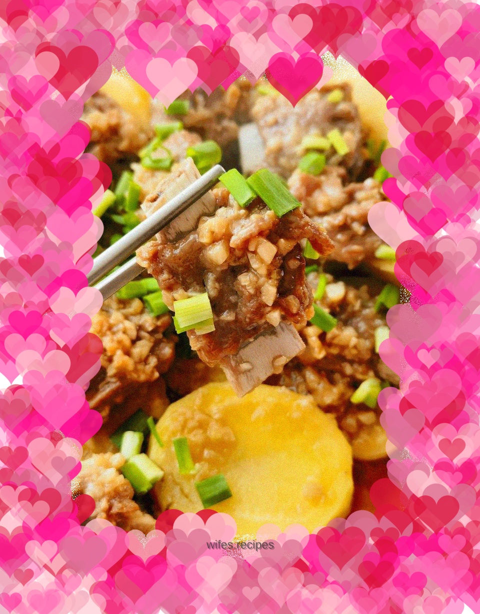 Garlic Pork Ribs and Steamed Potatoes