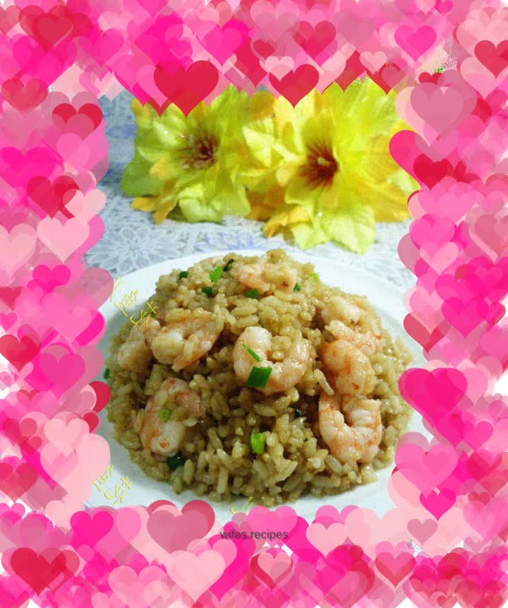 Fried rice with shrimps and bean paste