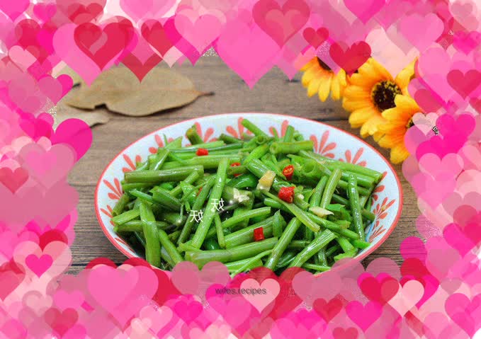 Spicy braised water spinach stems