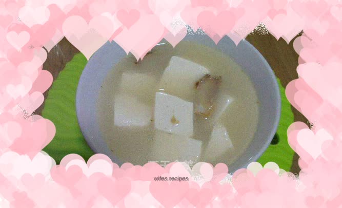 Crucian carp tofu soup