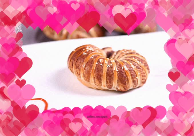 Red bean paste bread