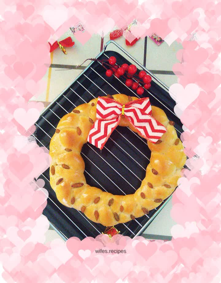 Christmas pattern bread