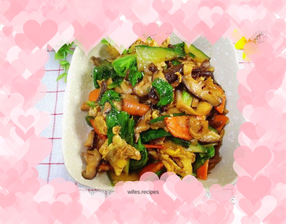 Stir-fried mixed vegetables with mushrooms and oyster sauce