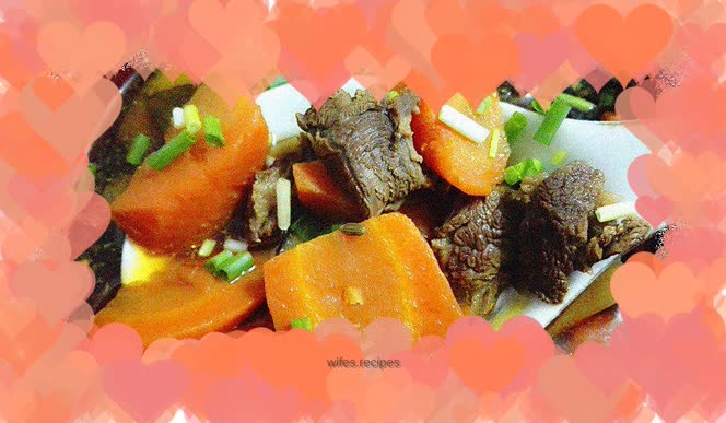 Stewed Beef Brisket with Carrots