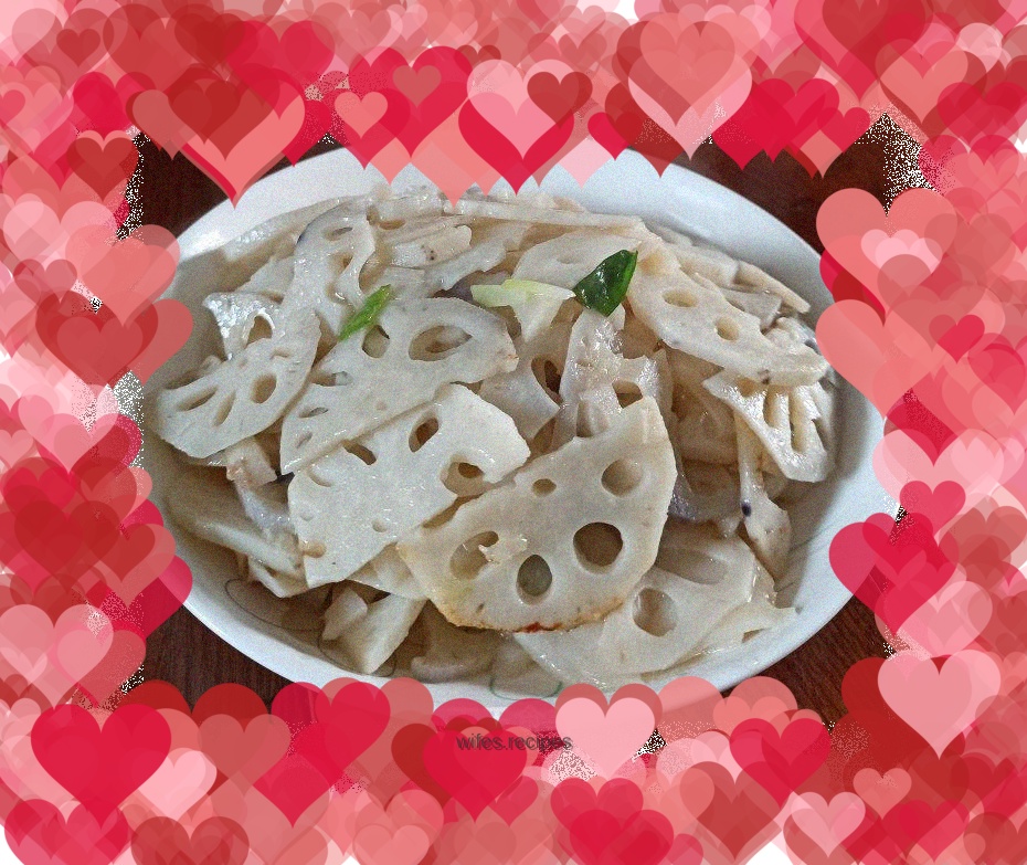 Green onion and lotus root slices