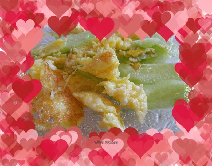 Cucumber scrambled eggs