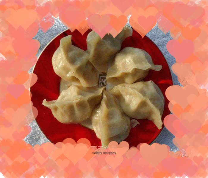 Gourd, green pepper and pork dumplings