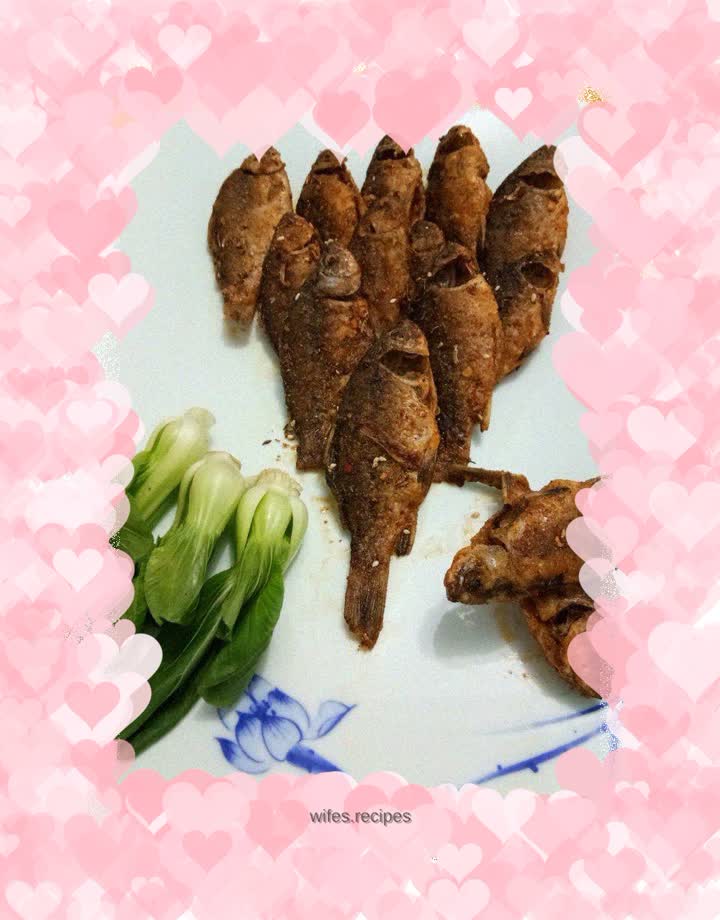 Cumin small crucian carp