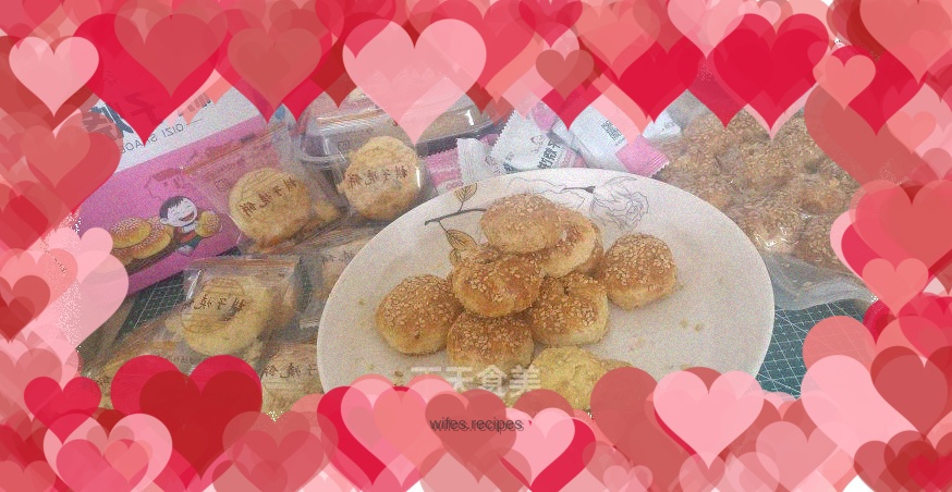 Homemade oven-made meat-stuffed chess piece biscuits