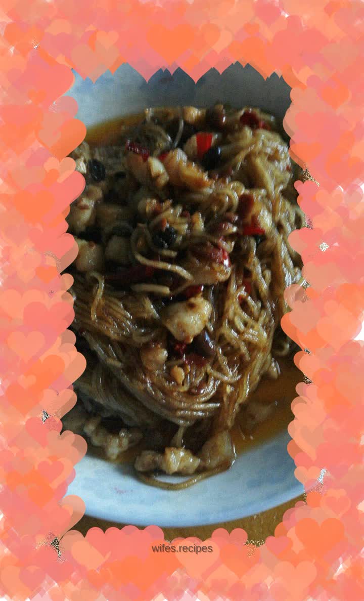 Ants climbing the tree