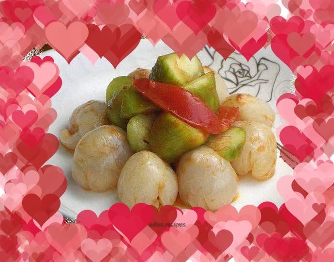 Stir-fried lychee with loofah