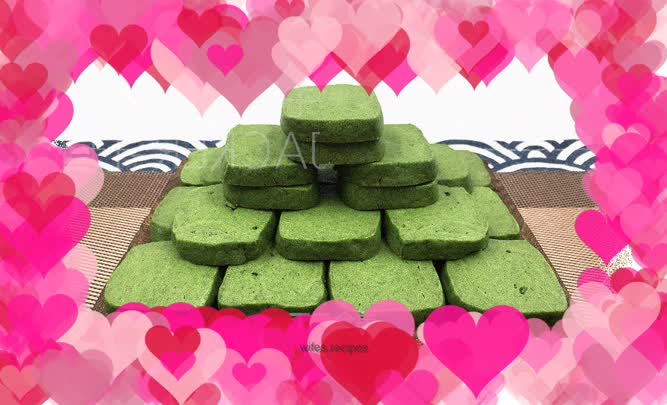 Matcha light cream biscuits, slightly bitter and fresh matcha aroma, paired with delicate light cream, present an intoxicating taste.