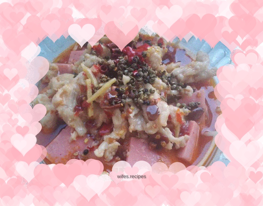 Spicy boiled pork slices