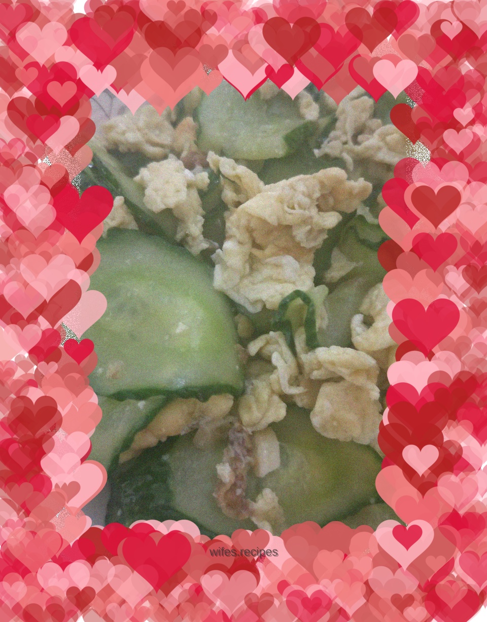 Cucumber scrambled eggs