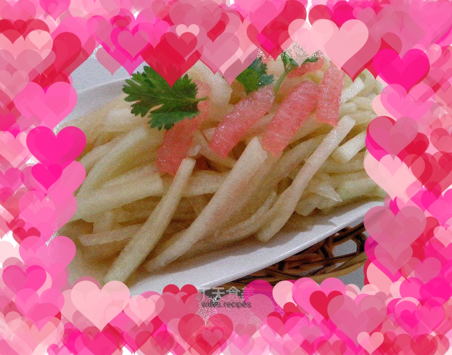 Refreshing watermelon shreds