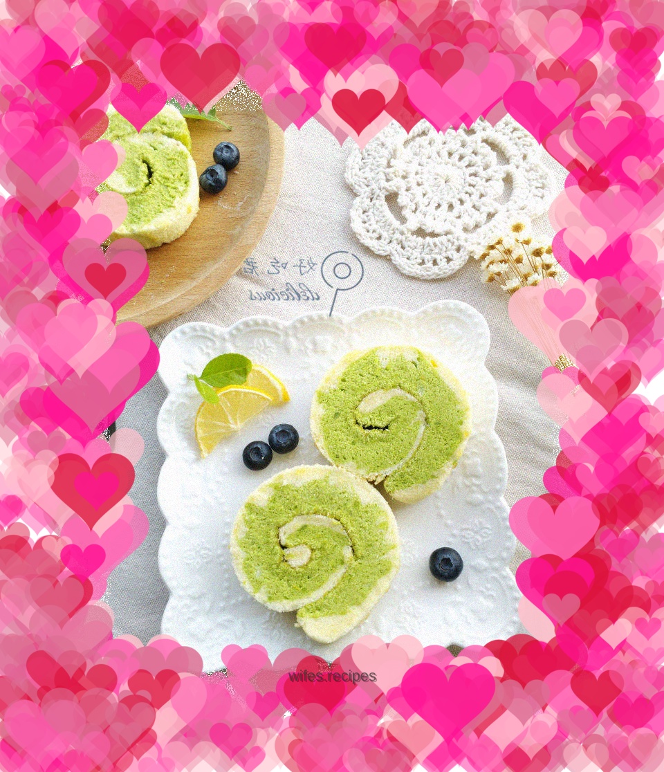 Spinach Tornado Cake Roll