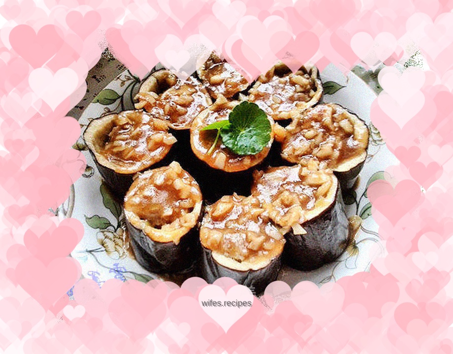Eggplant stuffed with minced meat