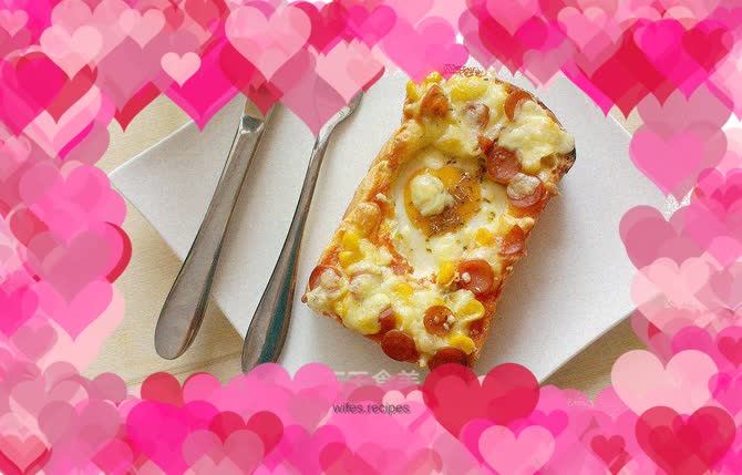 Toast pizza - nutritious breakfast in one step