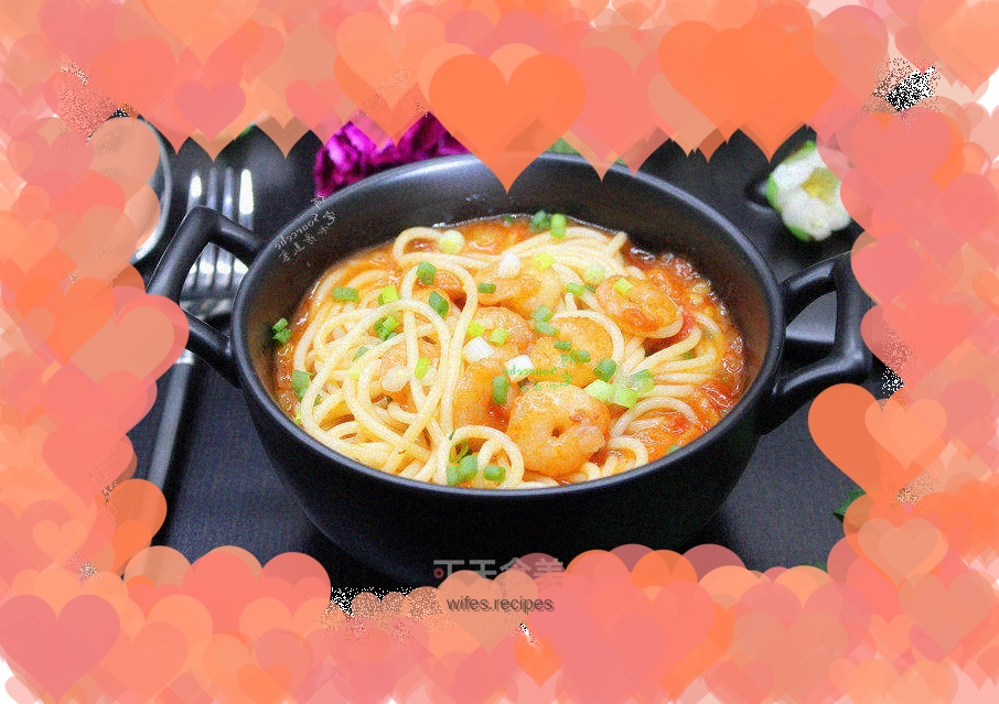 Shrimp and Tomato Sauce Pasta